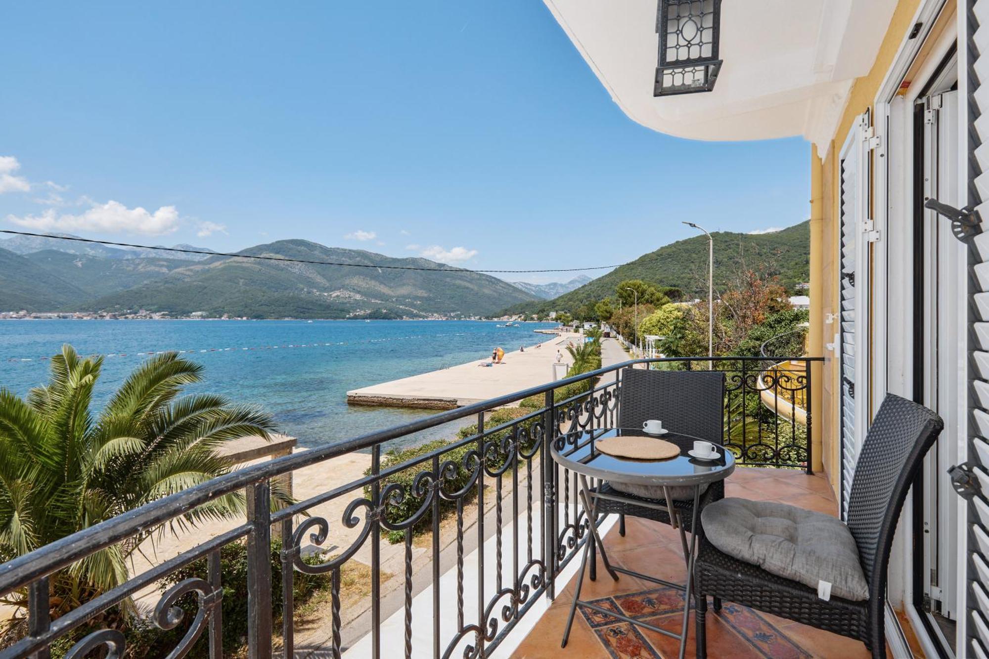 Apartment Villa Marija Тиват Экстерьер фото