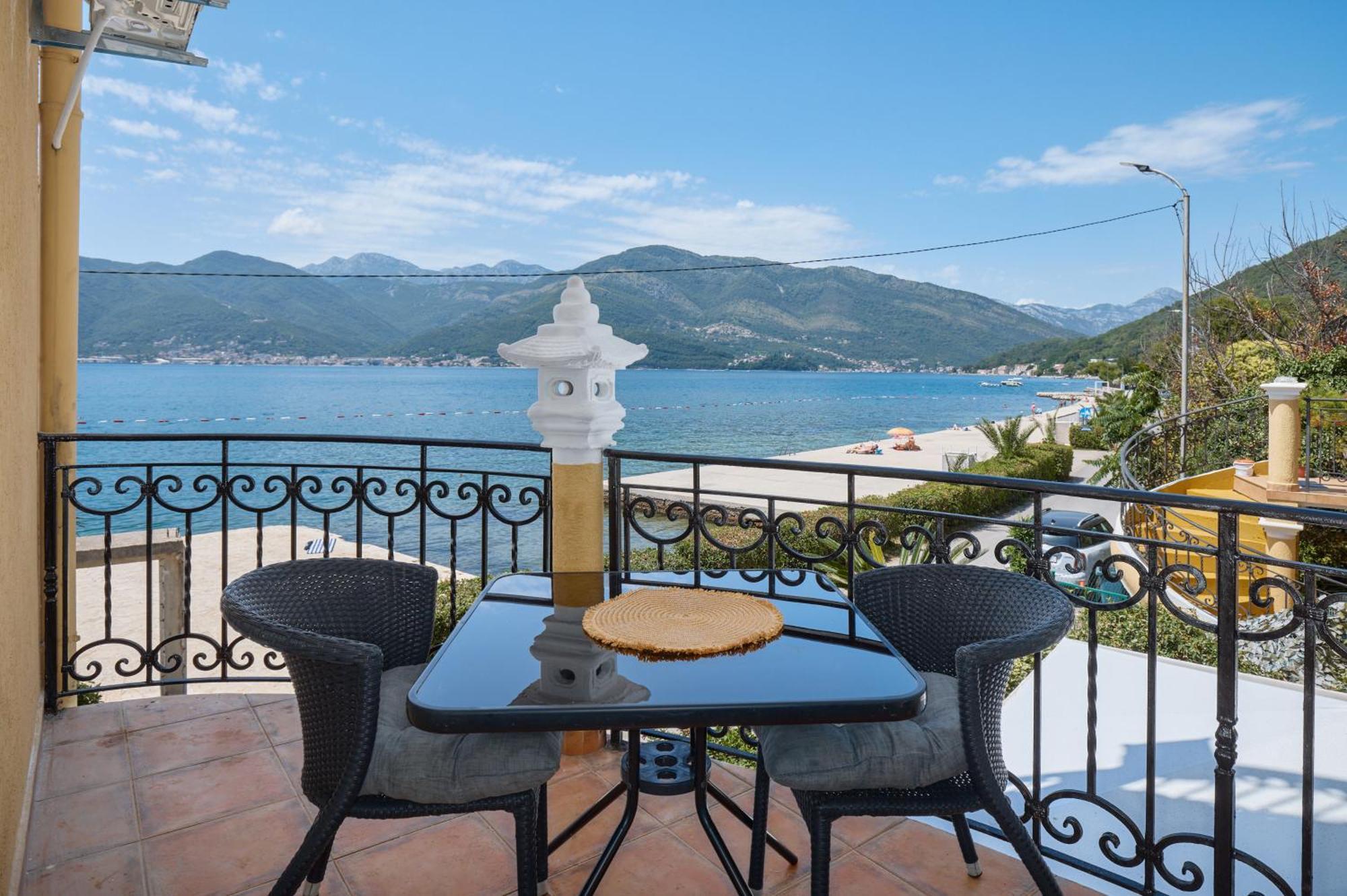 Apartment Villa Marija Тиват Экстерьер фото